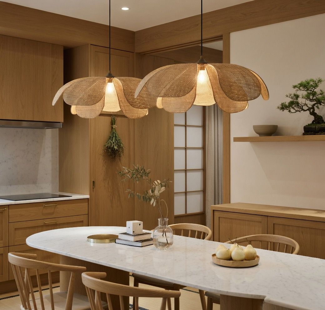 Suspension pétales rotin tissé main cuisine bois bonsaï duo Japandi lumière premium – Atelier Fancy Light